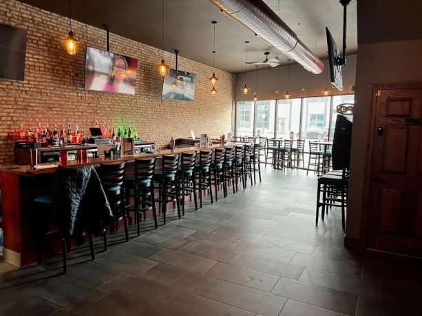 chesters-tavern-pizza-big-1