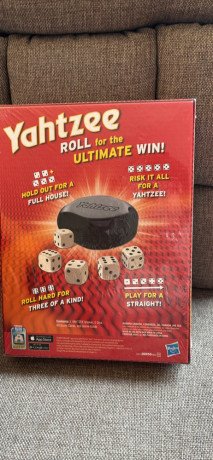 new-yahtzee-game-for-everyone-big-1
