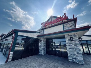 happenings-at-morettis